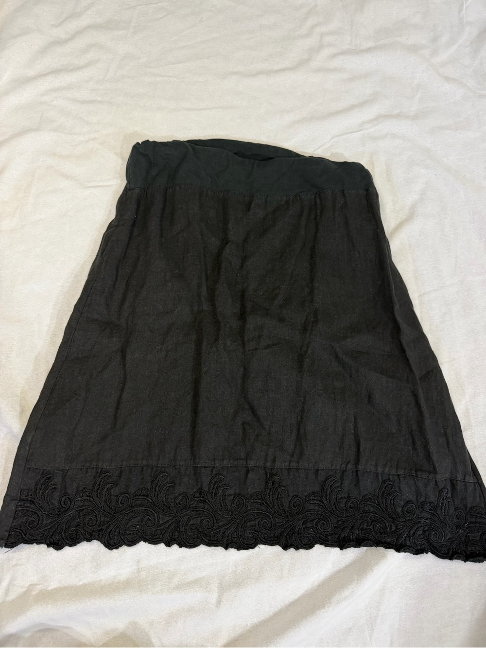 100% Italian linen Midi Skirt with Decorative  embrodered Hem
